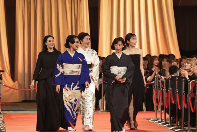 写真）【フォト集】＜第49回日本アカデミー賞＞レッドカーペットに豪華