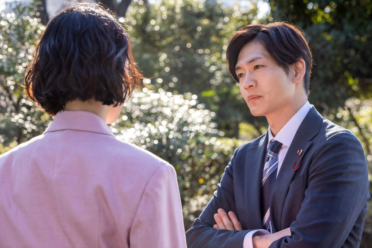 黒木華×野呂佳代共演！政界を追われた秘書とスナックママが都知事選に挑む『銀河の一票』今夜スタート