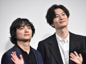 ドラマ『田鎖ブラザーズ』放送直前！ スペシャルプレミアイベントに出席した（左から）染谷将太、岡田将生