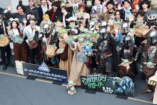ディズニーランドで異例対応　早朝限りの『スター・ウォーズ』イベントでフルフェイス仮装が許可