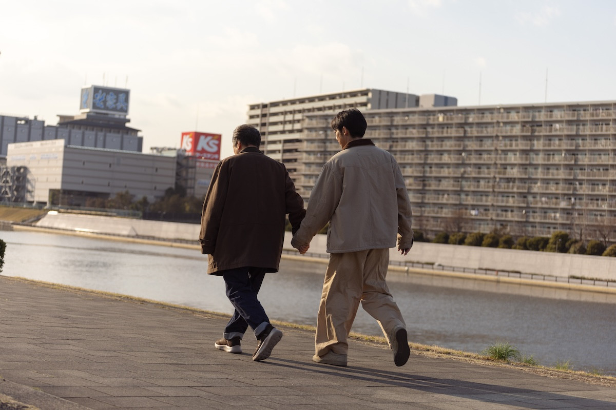 『リボーン』初回 高橋一生、冷酷起業家→下町青年に転生　直後の“AKB全盛期”発言にネットざわつく「絶対オタク」