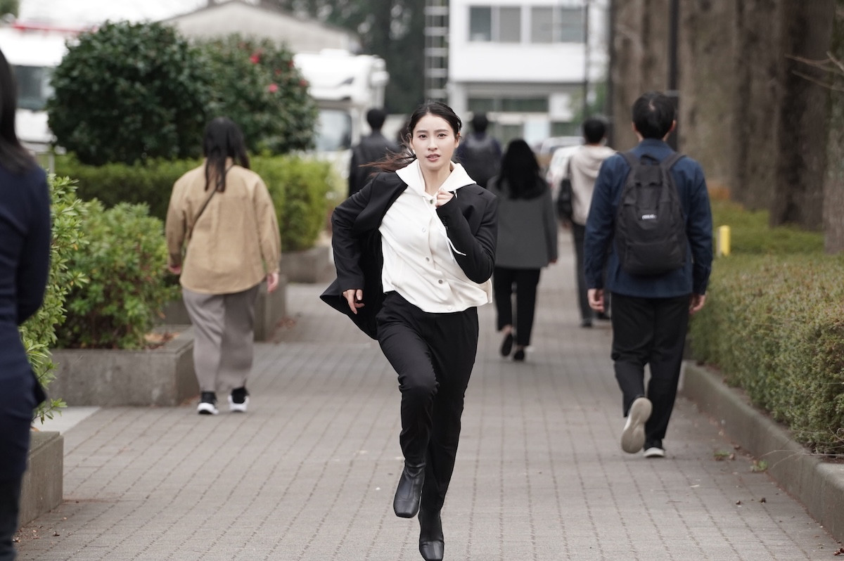 土屋太鳳×timelesz佐藤勝利ダブル主演！爆走する捜査本部を描く新感覚刑事ドラマ『ボーダレス』今夜スタート