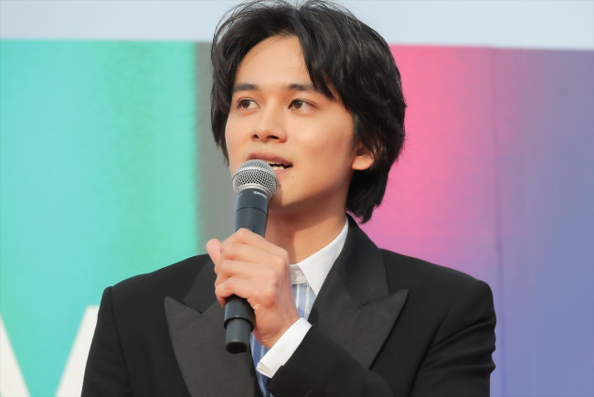 「第4回横浜国際映画祭」レッドカーペットに登場した北村匠海（『しびれ』）