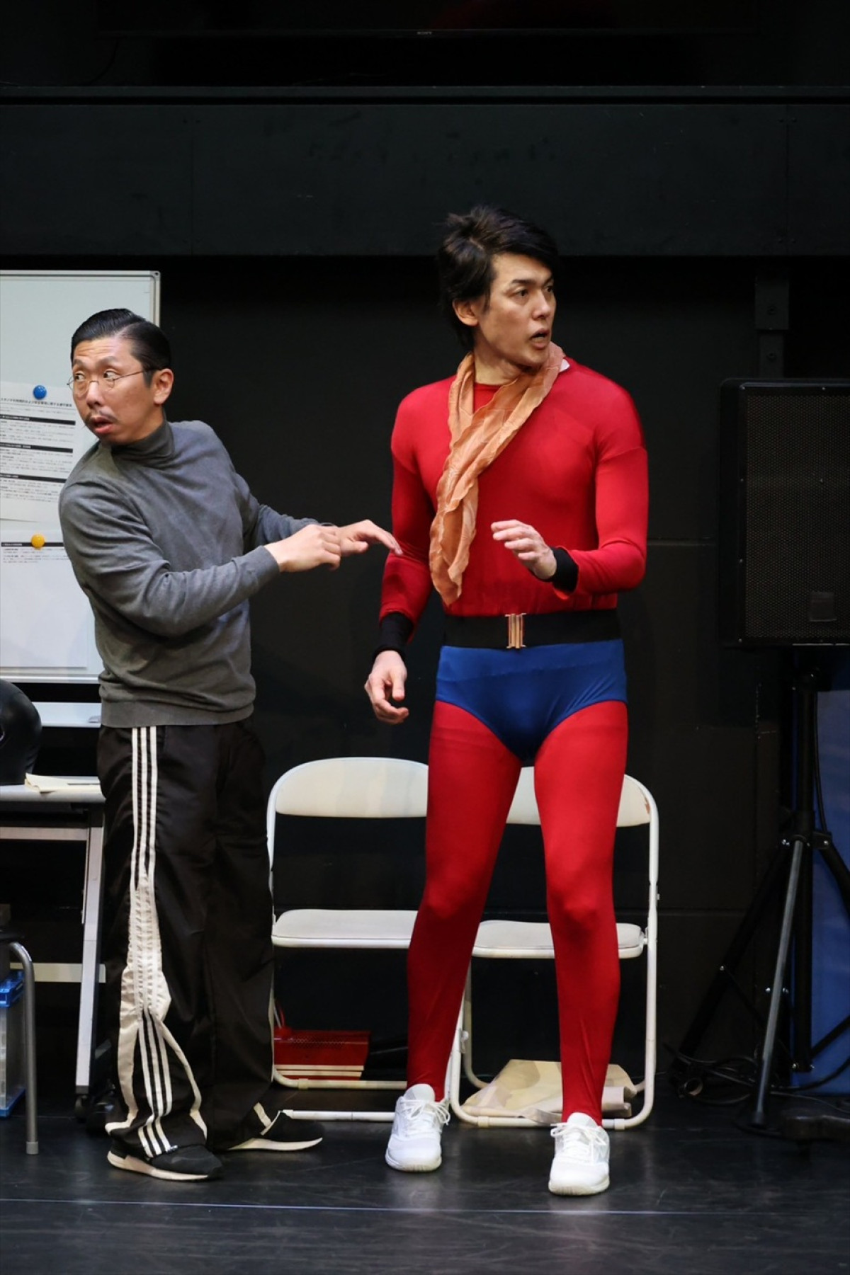 ザ・ギース尾関高文主演、爍綽とvol.3『裏緑特技悲喜話』開幕！　舞台写真＆コメント到着