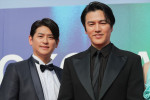 「第4回横浜国際映画祭」レッドカーペットに登場した仮面ライダーアギト、要潤（『アギト－超能力戦争－』）