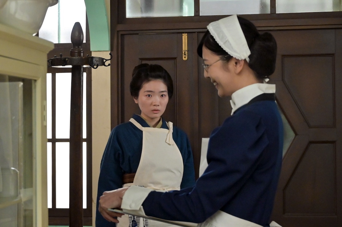 明日の『風、薫る』“りん”見上愛と“直美”上坂樹里、敏腕看病婦の家庭の事情を知る