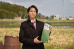 映画『正直不動産』山下智久のクランクアップ写真