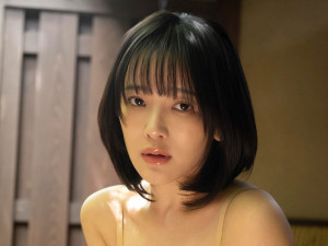 天木じゅん、露天風呂での肢体から限界カットまで！　最新デジタル写真集