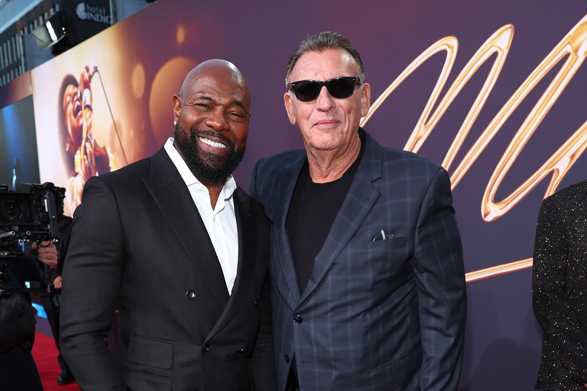 『Michael／マイケル』洋画初の副音声付上映決定　ジャファー・ジャクソンら豪華3ショット映像も解禁