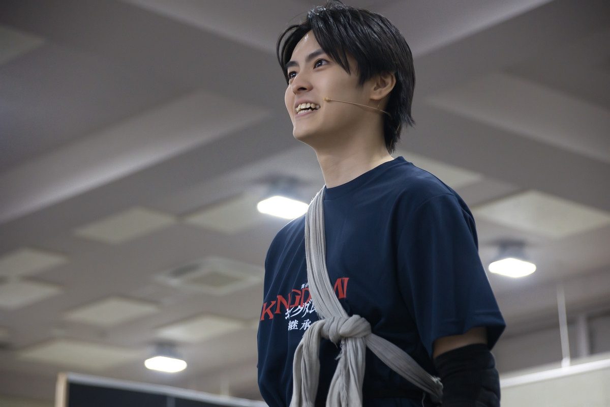 三浦宏規＆高野洸、舞台『キングダム』再演に意気込み　“王騎”山口祐一郎のさすがの包容力をカンパニー絶賛！