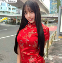 すずめ、ソロショット　※「すずめ」Instagram