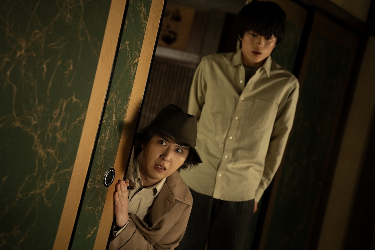 清水崇監督『八つ墓村』場面写真10点解禁　尾上松也演じる金田一耕助と怪しき村人たち