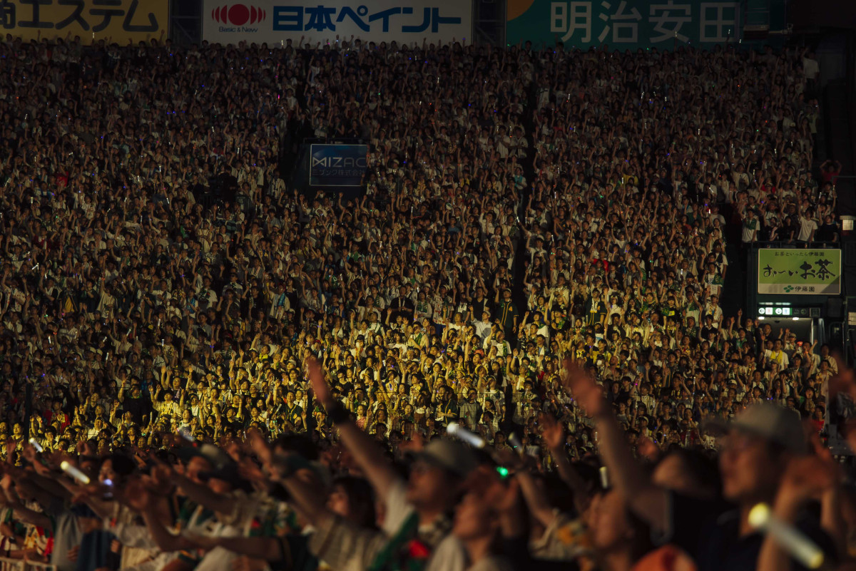 あいみょん、甲子園での10周年凱旋ライブ　“4年越しの約束”を果たしたメモリアルライブレポート