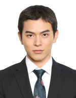 ドラマ『お前のほうからキスしてくれよ』に出演する白井幸多郎役の松大航也