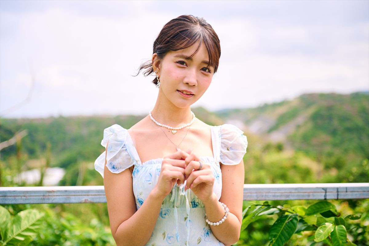“恋リア”電撃参戦の人気グラドル美女30歳、恋愛スタイルは“生霊飛ばす系”