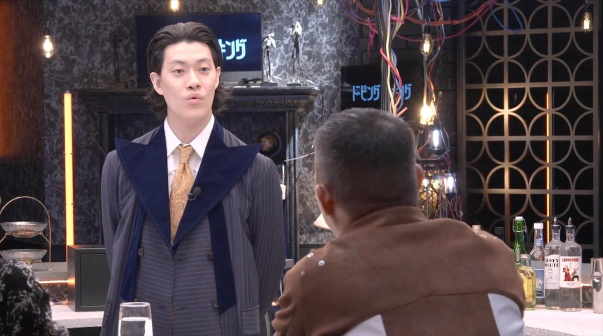 結婚3年で早くも“レス”の人気芸人、“魔術”に頼り夫婦の危機を解消へ