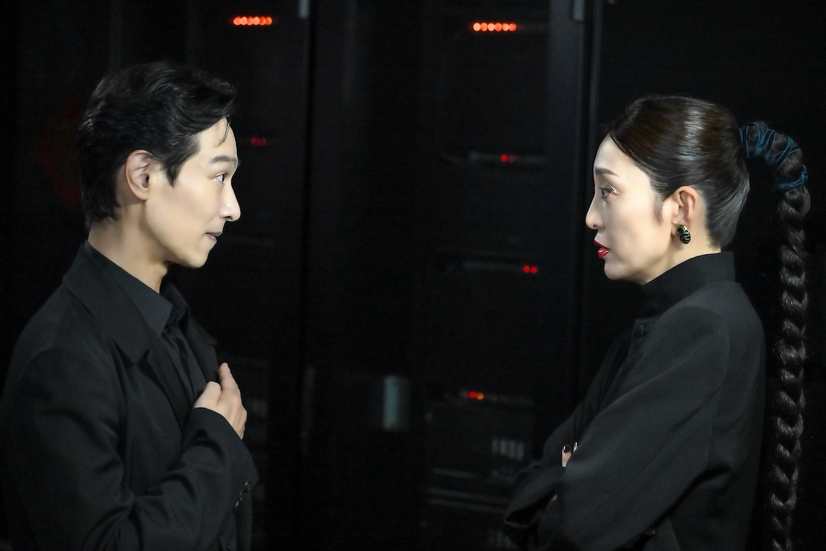 『VIVANT』“別班レディ”レイヤマダ、ついに“乃木”堺雅人と対面！ 主要勤務歴判明にネット「優秀」「メロすぎる」