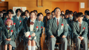 映画『高校生家族』香取慎吾ら“家谷家”の青春大爆走な場面写真11点一挙解禁