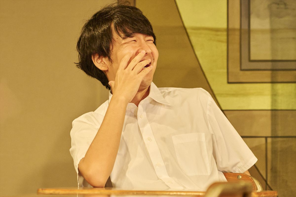 アナログスイッチ『転校生は、かぐや』開幕！　さえない男子高校生たちのもとに“月人”の少女が