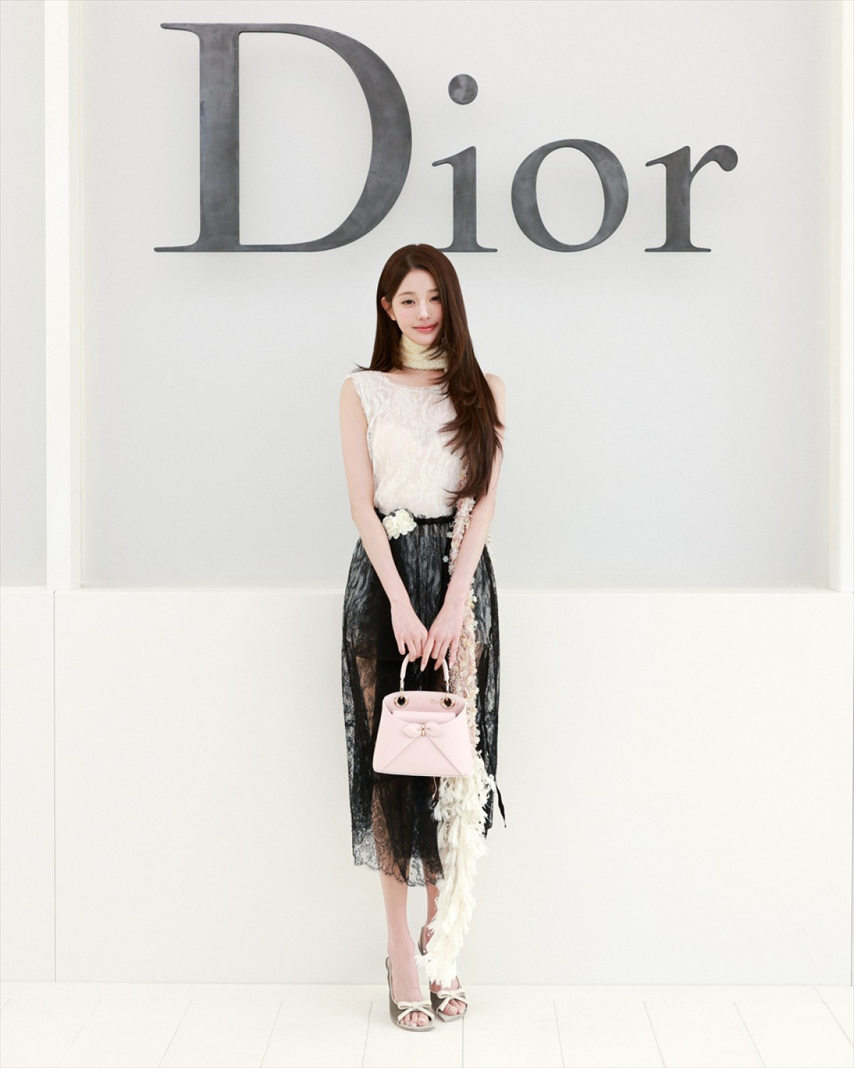 高畑充希＆リアーナ＆BLACKPINKジスら　ディオールのショーに豪華セレブが来場
