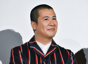 ドラマ『ポリティカルパン』舞台挨拶に出席したきょん