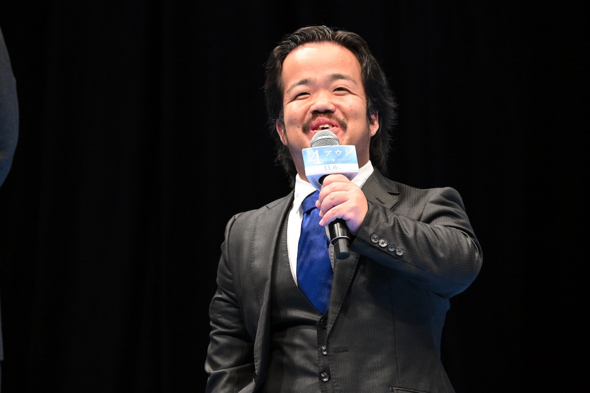 相葉雅紀、共演俳優から突然の「抱きしめてください」に困惑！ 『4アウト』完成披露で撮影秘話を告白