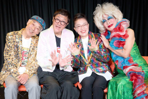（左から）佐藤正宏、大久保ノブオ、柴田理恵、梅垣義明