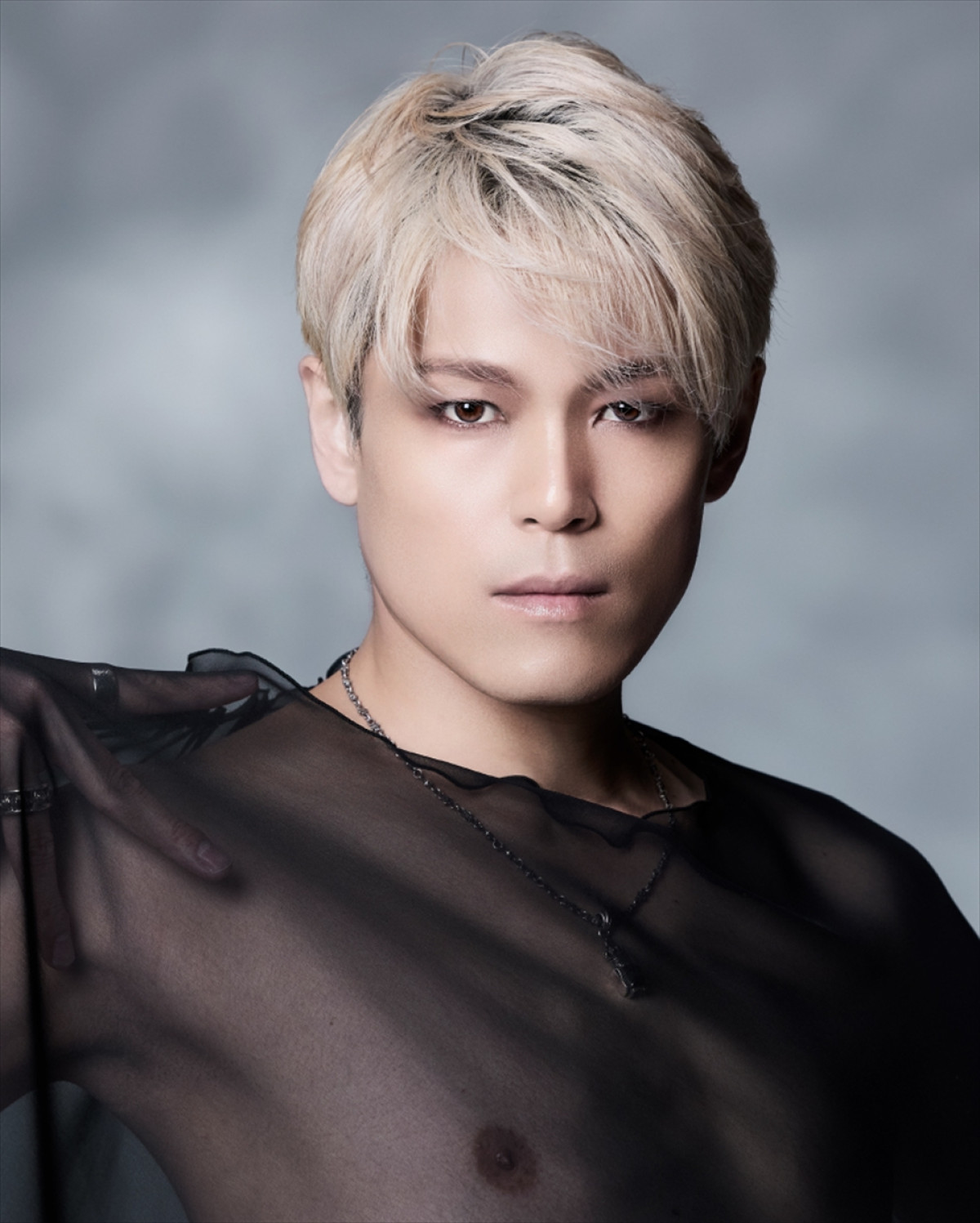 七海ひろき＆美弥るりか、Wキャストで主演！　MUSICAL『イヴ・サンローラン』上演決定