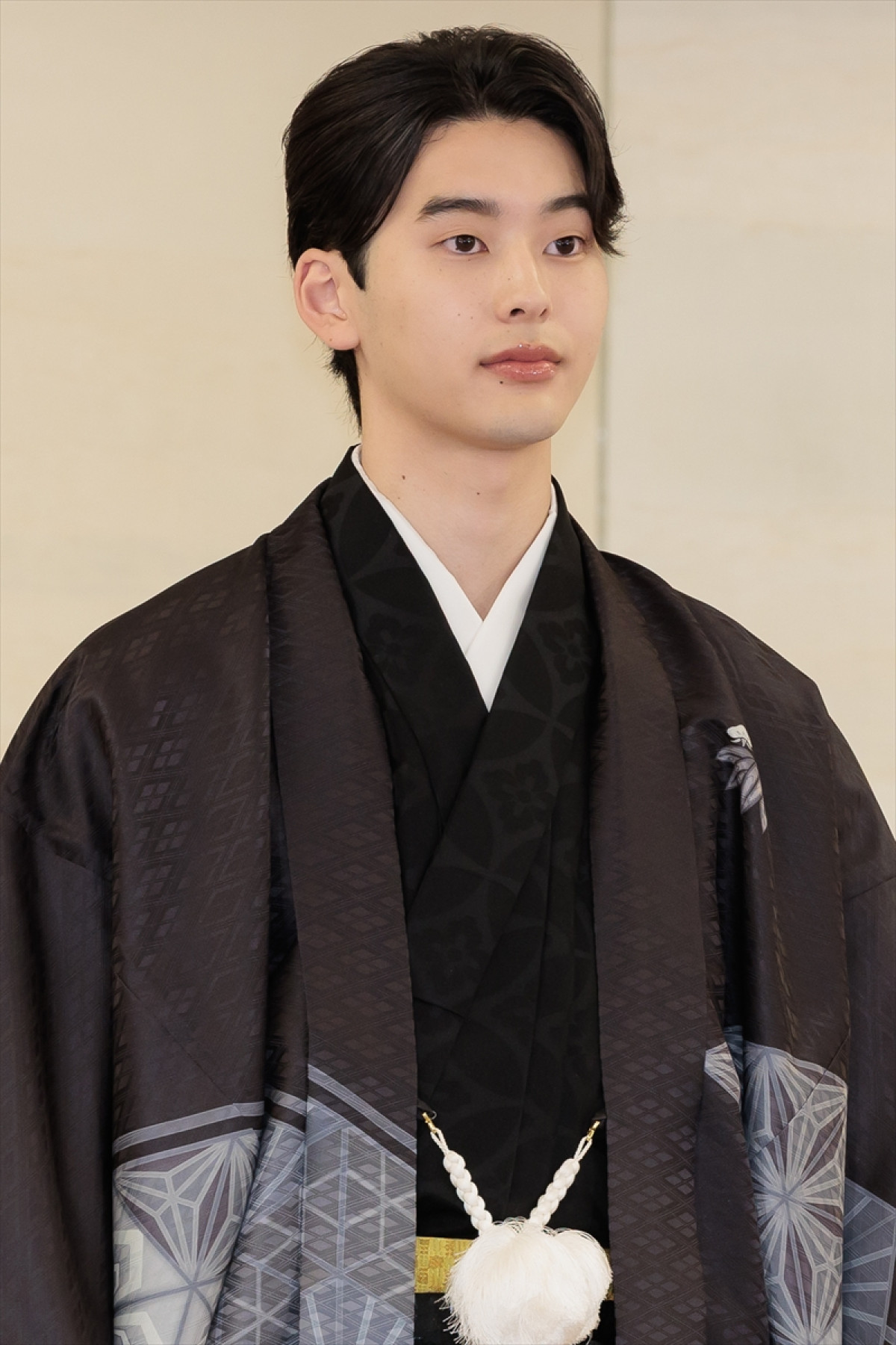 生見愛瑠「『見ない日ないね』と言われる人になりたい」　高石あかり、上坂樹里らエイベックス所属タレントと晴れ着お披露目