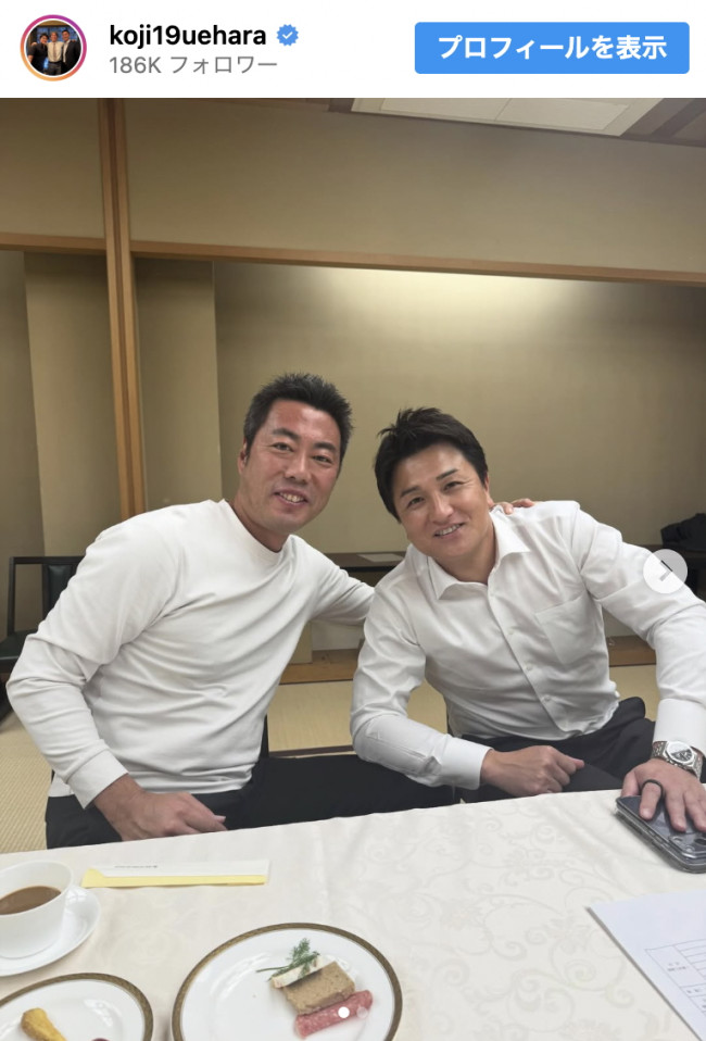 （写真左から）上原浩治、高橋由伸　※「上原浩治」インスタグラム