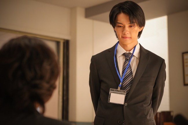 ドラマ『おコメの女－国税局資料調査課・雑国室－』第4話より