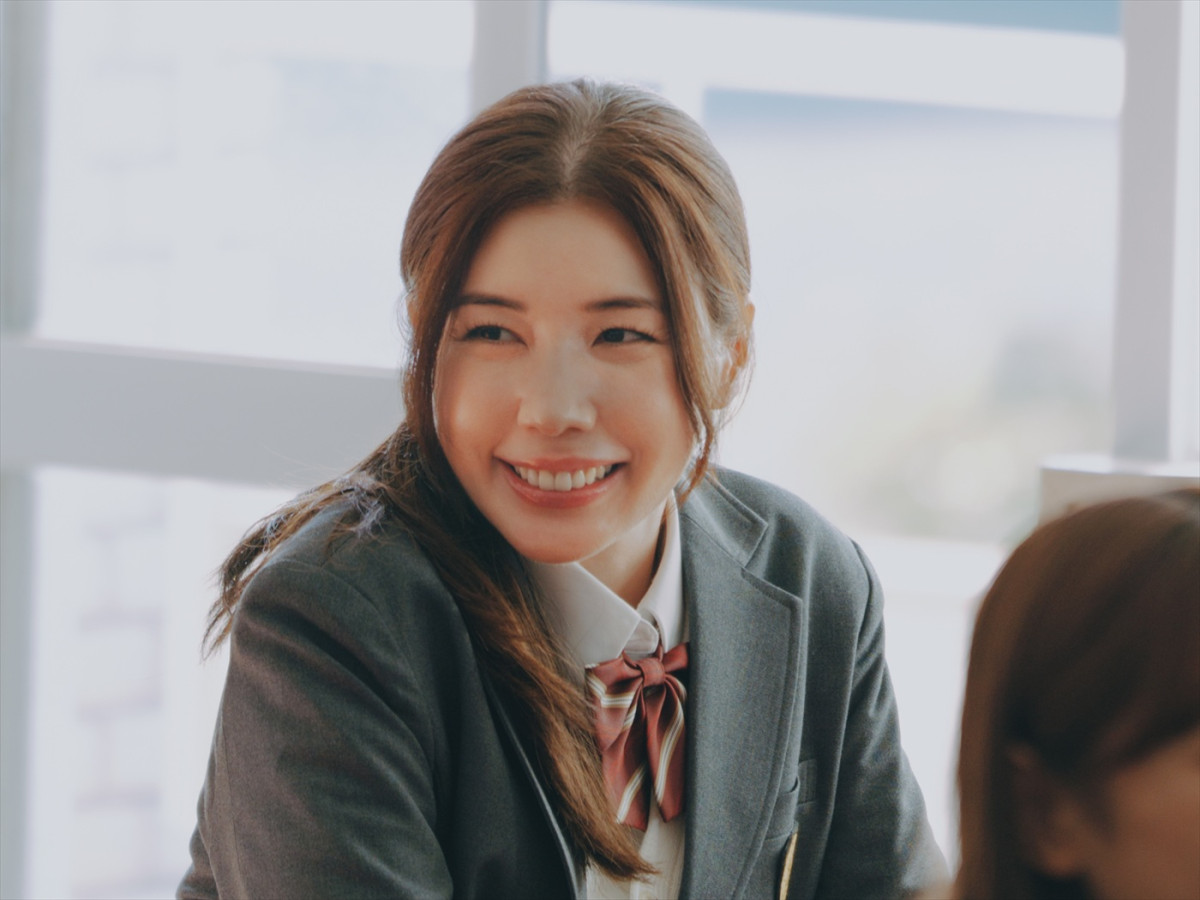 香取慎吾主演、ギャグ漫画『高校生家族』実写映画化！　共演に仲里依紗、齋藤潤、永尾柚乃