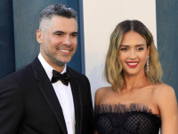 ジェシカ・アルバ（44）とキャッシュ・ウォーレン（47）の離婚が成立