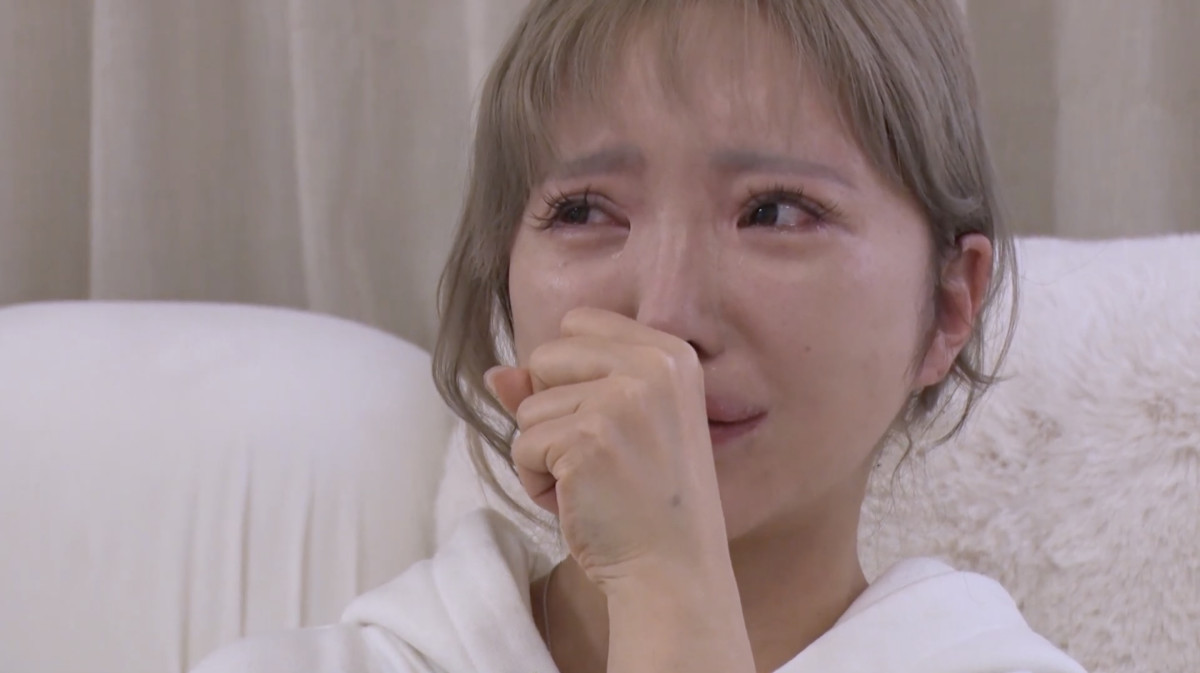 整形総額1000万円モデル、母親の恋人に突然…衝撃事件でパニック