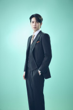 ドラマ『10回切って倒れない木はない』主演の志尊淳