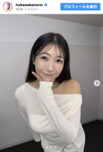 穂川果音、純白のオフショル衣装を公開　※「穂川果音」インスタグラム