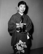 第30回アカデミー賞助演女優賞を受賞したナンシー梅木