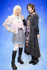 テレビアニメ『黒猫と魔女の教室』インタビューより（左から）本渡楓、和泉風花