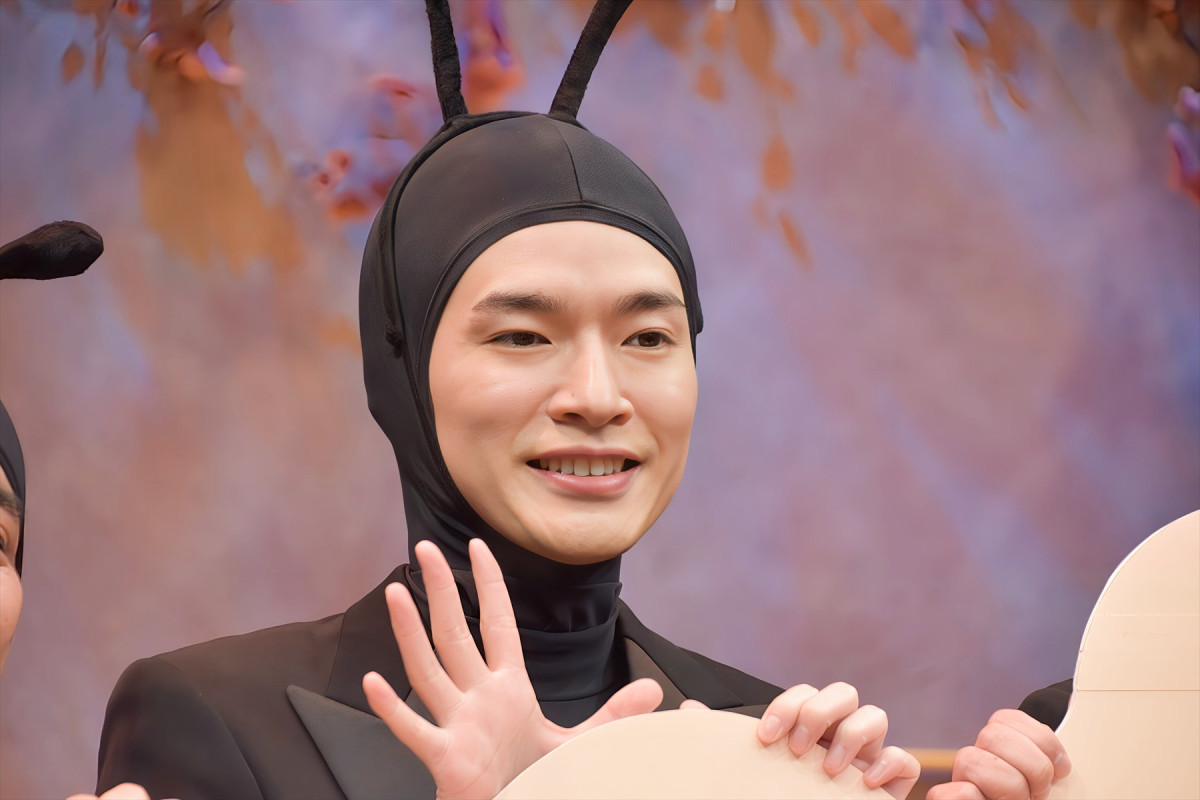 新番組『アリフォルニア』記者会見に出席した深澤辰哉（Snow Man）