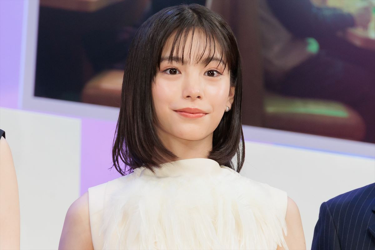 綾瀬はるか、実話を基にした主演作の試写で号泣「ズビズビで帰りました」