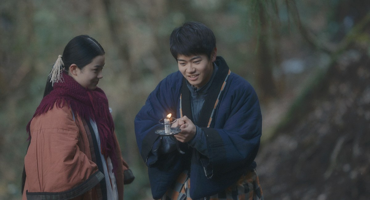 『脛擦りの森』高橋一生「映画としての見え方が一段上がった」神秘的な土地の息遣い感じる場面写真解禁