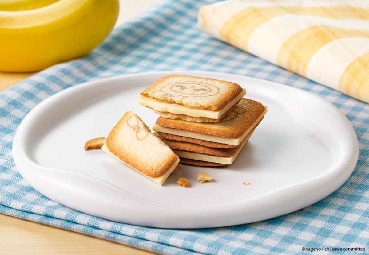 260318「ちいかわクッキーサンド バナナミルク味」