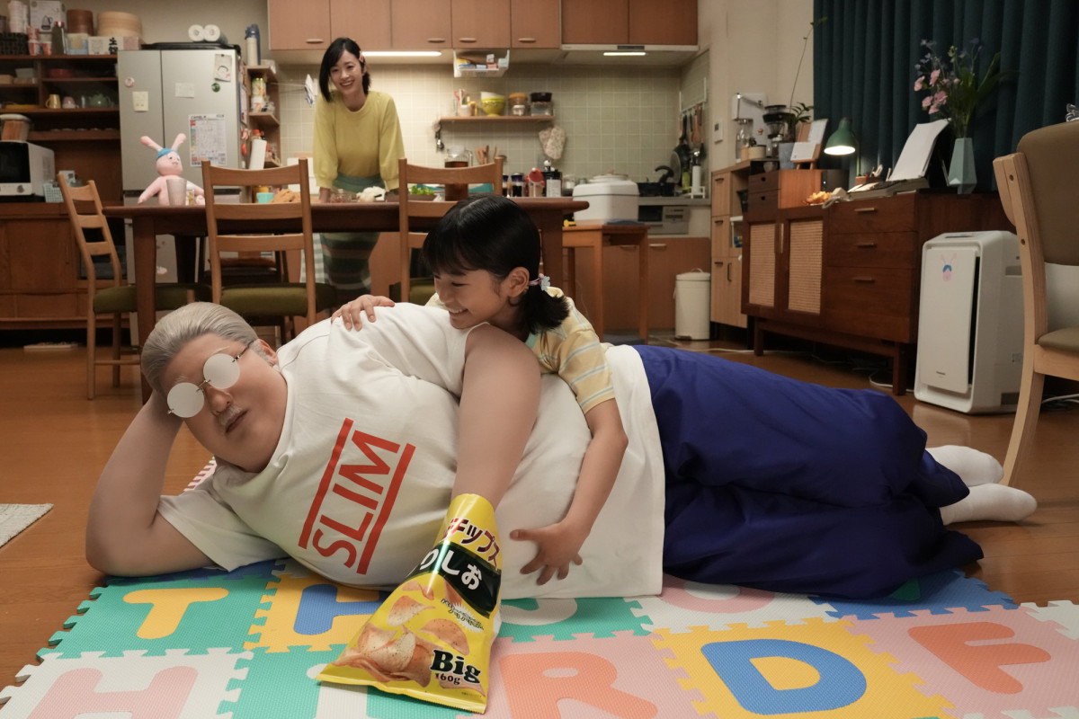 目黒蓮主演『SAKAMOTO DAYS』新場面写真解禁　驚異的再現度ビジュアル＆激しいバトルシーン