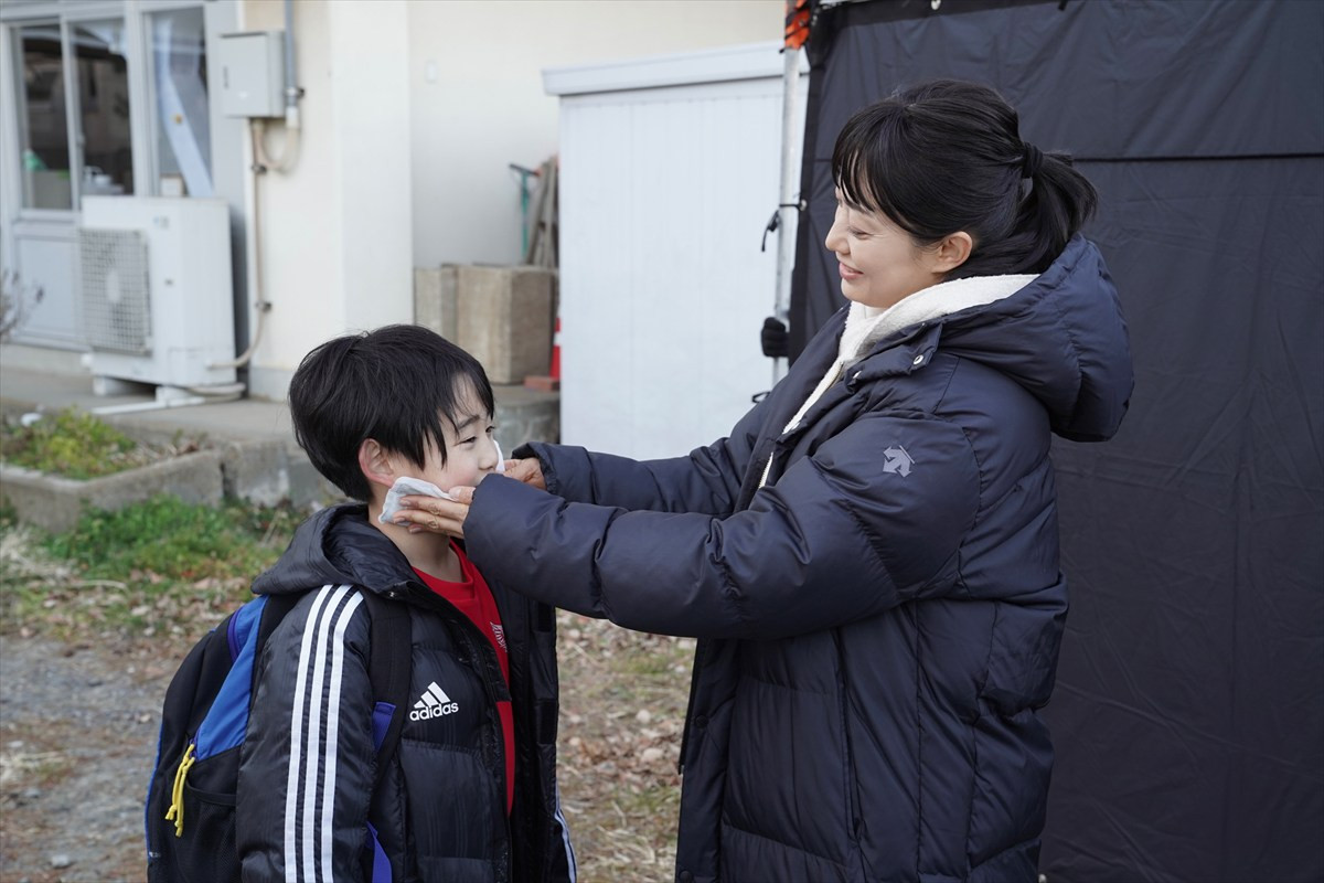 山時聡真×菅野美穂『90メートル』“親子”の絆あふれるメイキング写真解禁