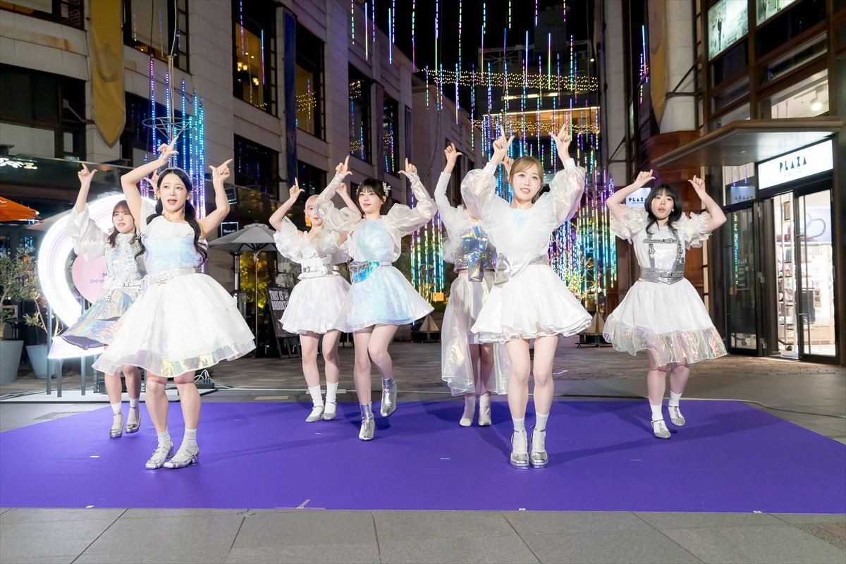 ME：I、光り輝くギャラクシーファッションで赤坂に登場　3年目への意気込み語る「初心を忘れずに」