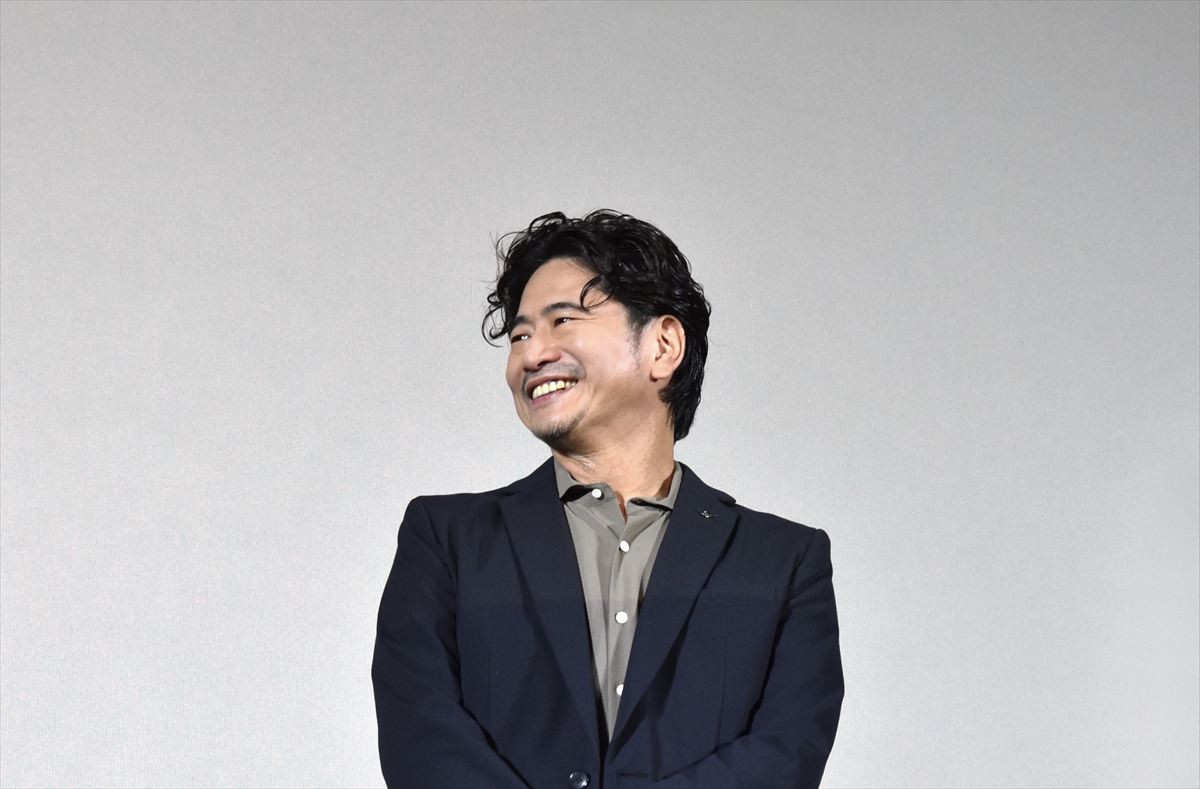 映画『月の犬』完成披露舞台あいさつに登壇した萩原聖人