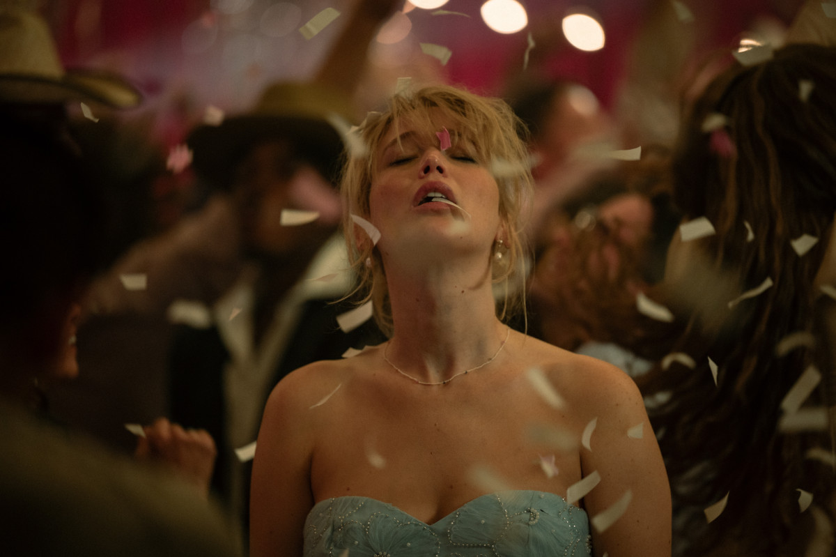ジェニファー・ローレンス主演『DIE MY LOVE／ダイ・マイ・ラブ』　壊れゆく内面を感じさせる場面写真解禁