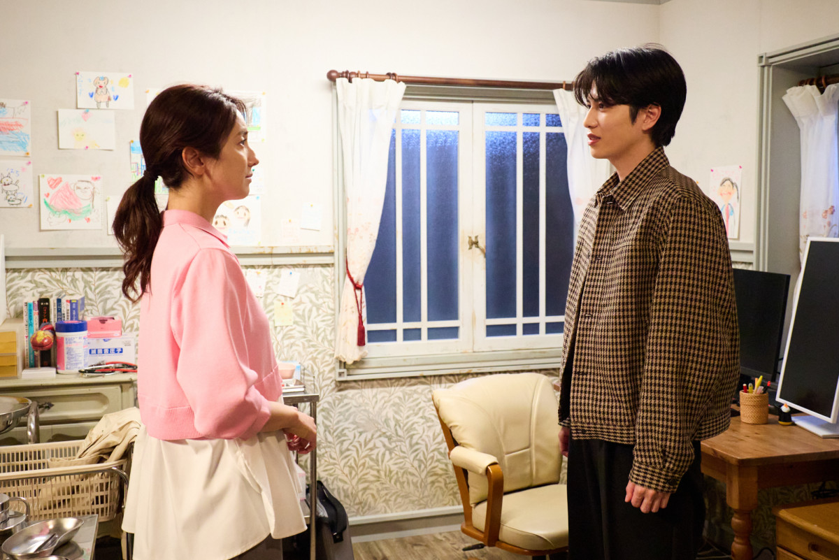 ドラマ『10回切って倒れない木はない』第2話より