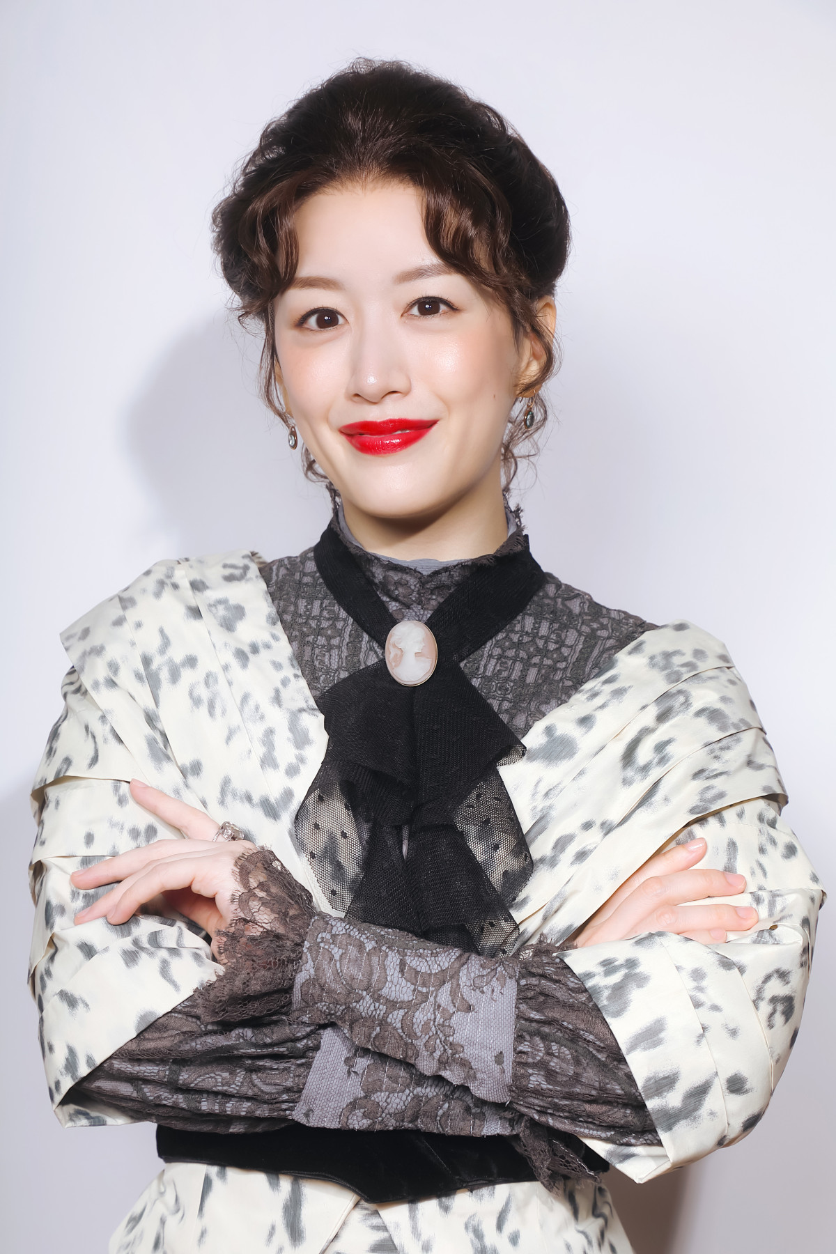 咲妃みゆ＆花乃まりあ、宝塚同期が念願のミュージカル初共演！　お互いの初対面の印象は？