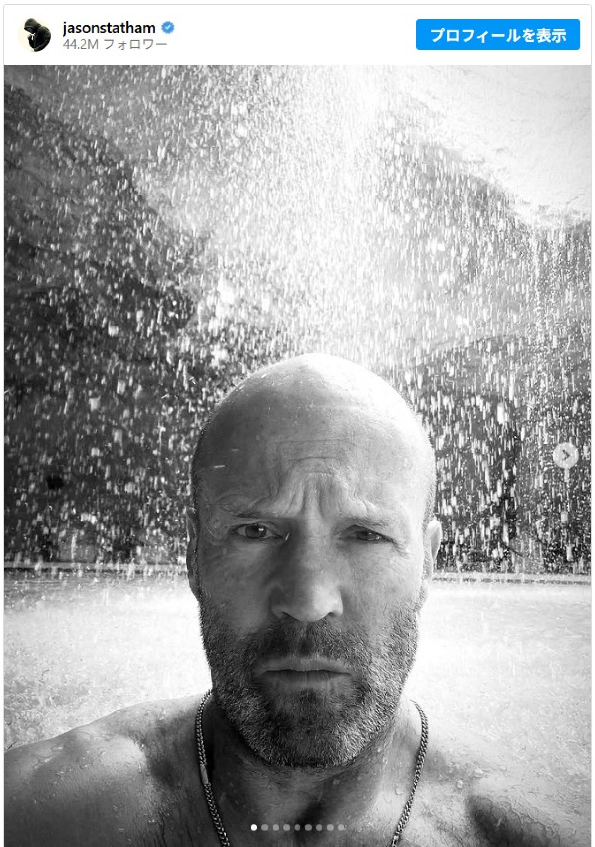 子どもたちとの豪華バカンス写真を公開　※「ジェイソン・ステイサム」Instagram